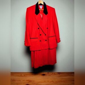 Pendleton Woolen Mills Plus 20 W Red Double-Breasted Virgin Wool Women's Suit